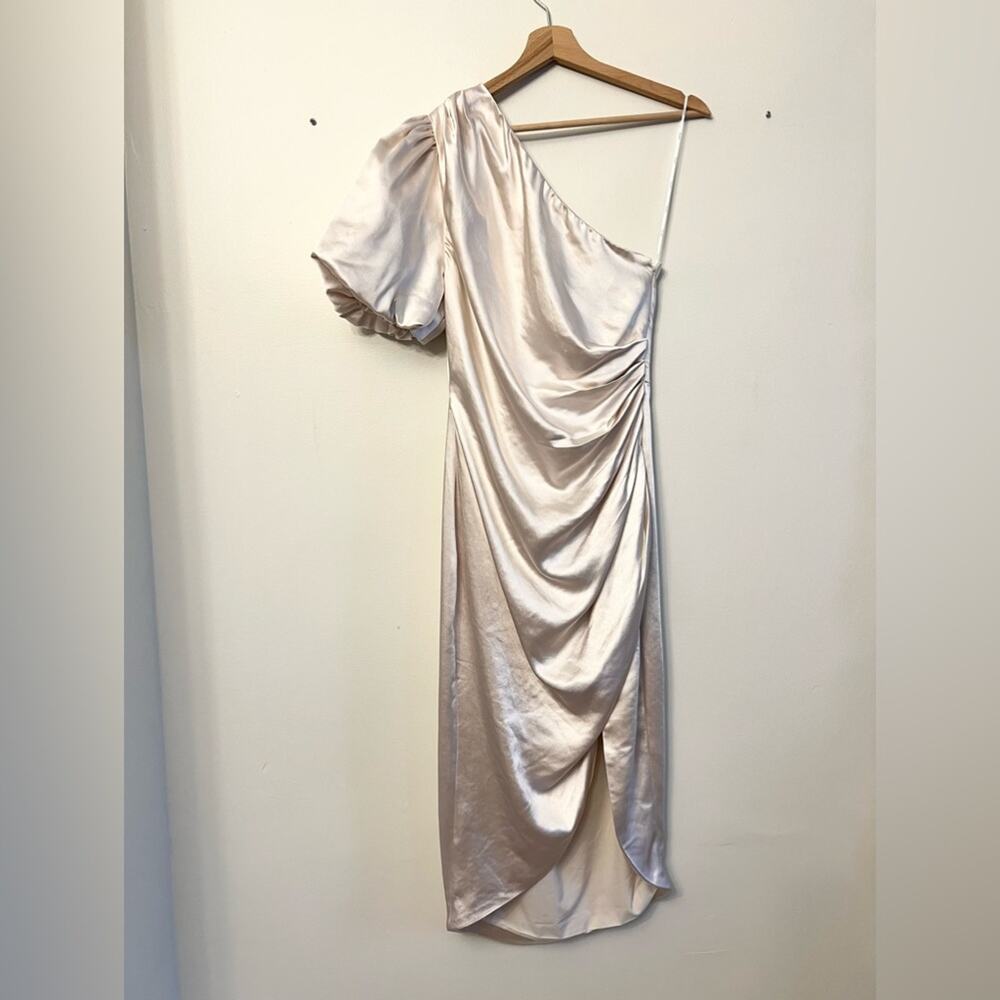 ELLIATT Cinda Satin Midi Dress in Pearl one shoulder puff sleeve bridal revolve - Picture 4 of 16